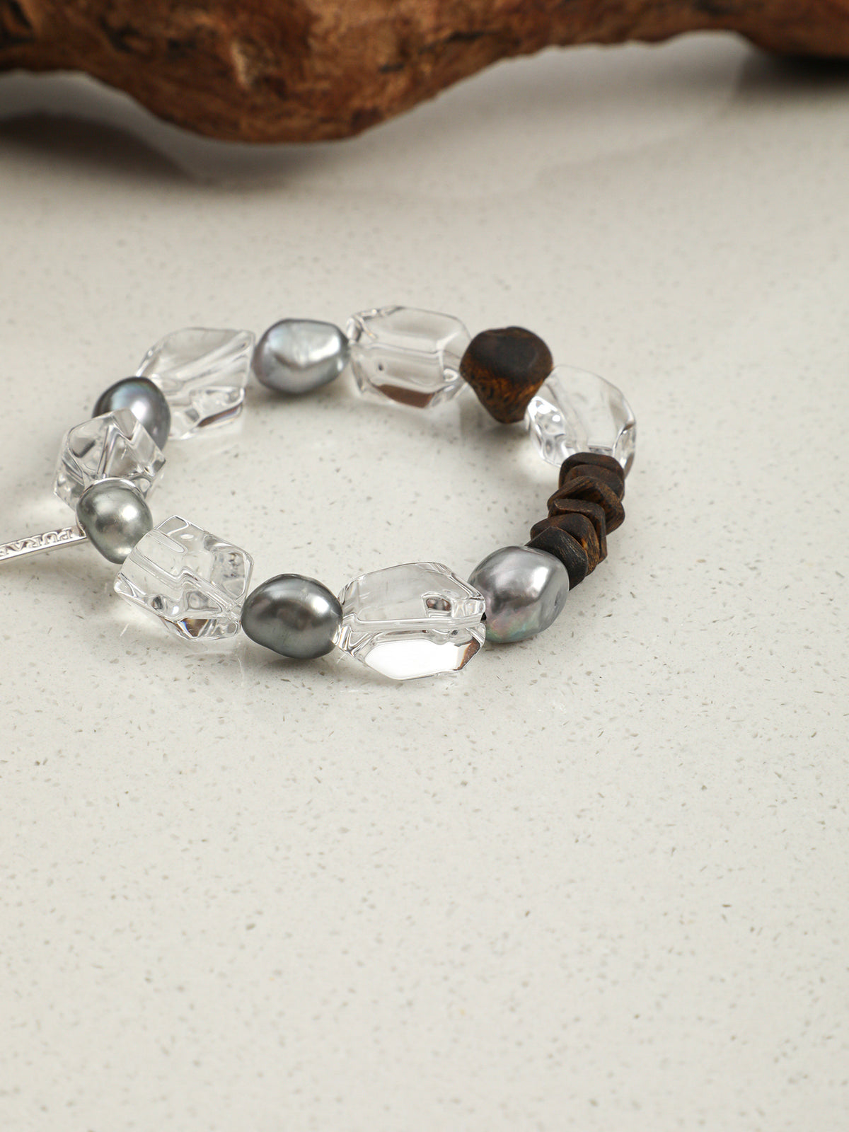 Clear Quartz, Grey Pearl & Agarwood Bead Bracelet — PS2508306